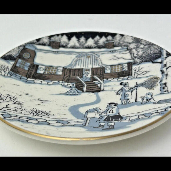 Vintage Arabia Finland Christmas Winter Scene Plate 5" Cottage Postman Snow - Picture 9 of 9